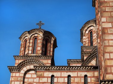 St. Mark Kilisesi - belltower ve cupolas, Belgrad 