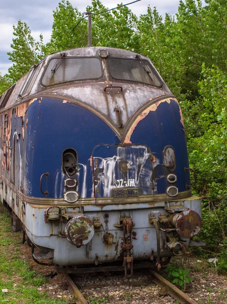 Eski paslı tren lokomotifi — Stok fotoğraf