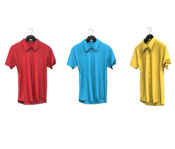 Camisas de manga corta de color rojo, azul y amarillo aisladas sobre fondo blanco . —  Fotos de Stock