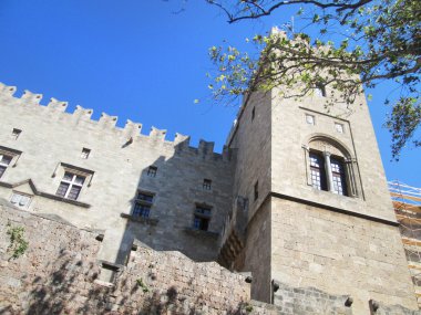 Ortaçağ antik kale kule