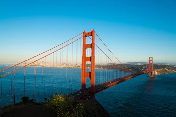 A famosa Golden Gate Bridge em San Francisco Califórnia — Fotografia de Stock