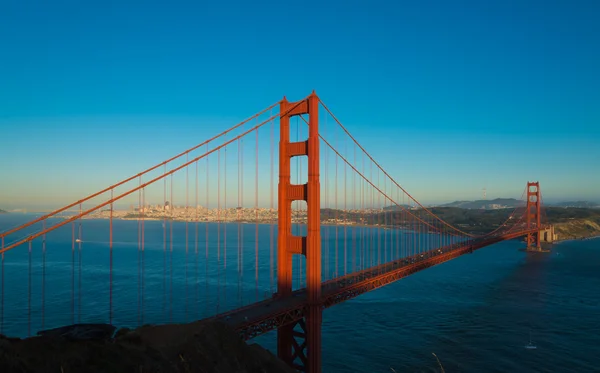 Die berühmte goldene torbrücke in san francisco kalifornien — Stockfoto