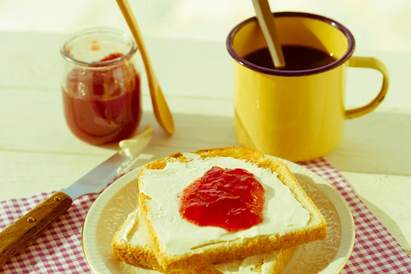 Breakfast with toasts — Stock Photo, Image