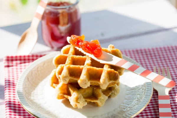 Delicious homemade waffles — Stock Photo, Image