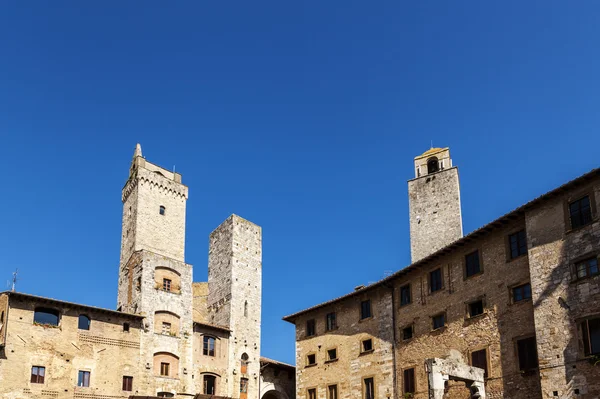Piazza della Cisterna in San Gimignano — Stok fotoğraf