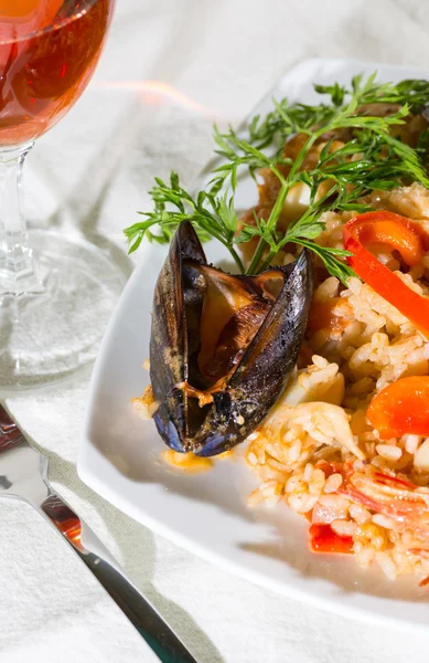 Paella valenciana — Stockfoto