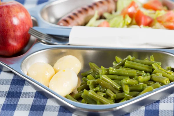 Bandeja de almoço escolar — Fotografia de Stock