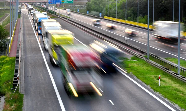 Čtyřproudá dálnice v Polsku — Stock fotografie