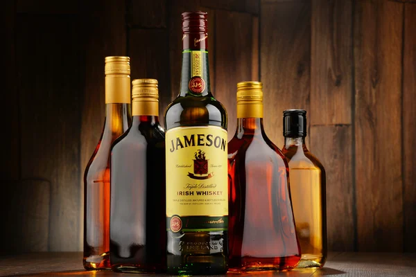 Jameson Irish Whiskey şişe — Stok fotoğraf