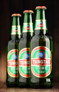 Tsingtao bira ağaç şişeleri