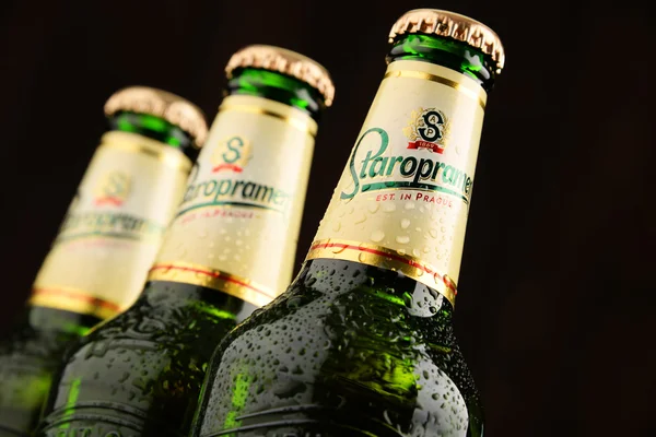 Três garrafas de cerveja Staropramen — Fotografia de Stock