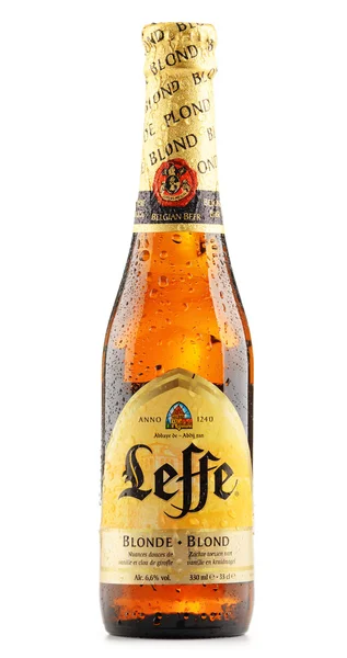 Leffe bira şişesi beyaz izole — Stok fotoğraf