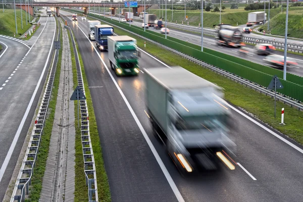 폴란드에서 4 개의 차선 제어-액세스 고속도로 — 스톡 사진