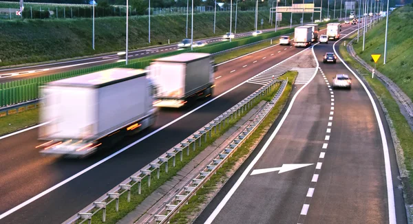 폴란드에서 4 개의 차선 제어-액세스 고속도로 — 스톡 사진