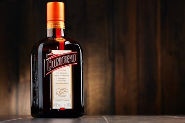 Cointreau Üçlü sn şişe