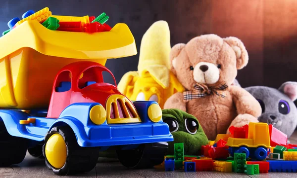 Kleurrijk Plastic Pluche Speelgoed Een Kinderkamer — Stockfoto