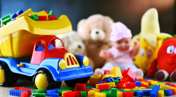 Színes Műanyag Plüss Játékok Gyermekszobában — Stock Fotó