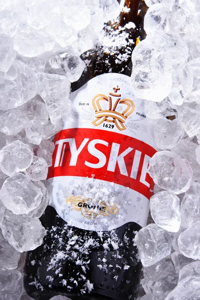 Poznan Pol Oct 2020 Botella Tyskie Marca Cerveza Más Vendida — Foto de Stock