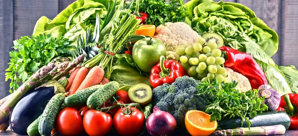 Skład Surowych Warzyw Organicznych Owoców Dieta Odtruwająca — Zdjęcie stockowe