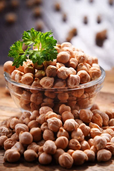 Composición Con Plato Garbanzos Sobre Mesa Madera — Foto de Stock