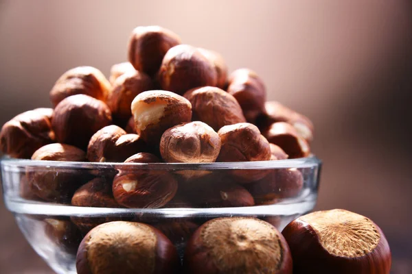 Bol Aux Noisettes Sur Table Bois Délices — Photo