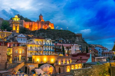 Eski Tiflis Kasabası, Gürcistan Gün batımından sonra