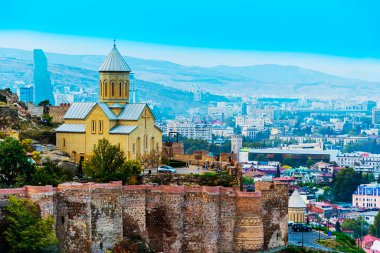 Tiflis, Gürcistan 'ın panoramik manzarası.