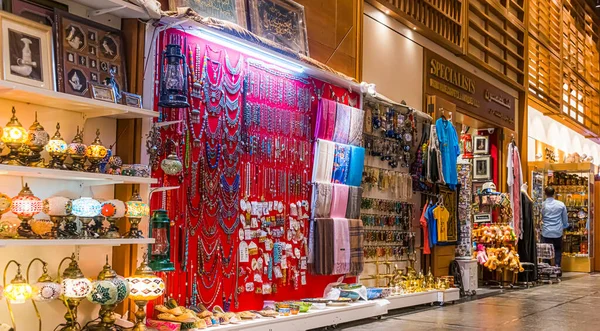 Abu Dhabi United Arab Emirates Feb 2019 Indoor Souk Shopping — Stock Photo, Image