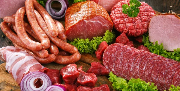 Composizione Con Prodotti Base Carne Assortiti — Foto Stock