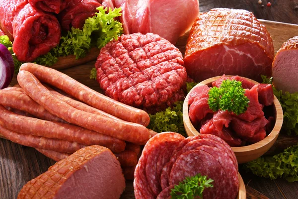 Composizione Con Prodotti Base Carne Assortiti — Foto Stock