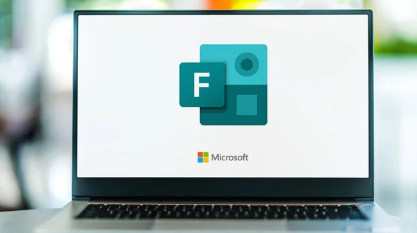 Poznan Pol May 2021 Ноутбук Компьютер Логотипом Microsoft Forms Создатель — стоковое фото
