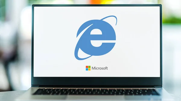Poznan Pol Maj 2021 Laptop Komputer Wyświetlający Logo Internet Explorer — Zdjęcie stockowe