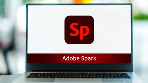 Poznan Pol Maio 2021 Computador Portátil Exibindo Logotipo Adobe Spark — Fotografia de Stock