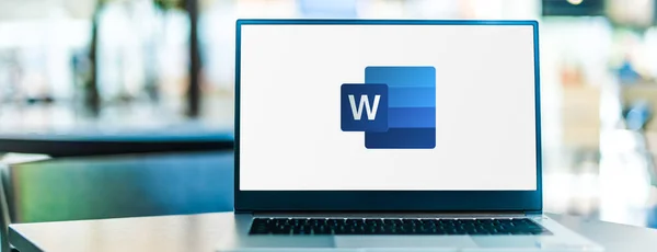 Poznan Pol Sep 2020 Портативный Компьютер Логотипом Microsoft Word Текстового — стоковое фото