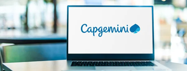 Poznan Pol Sep 2020 Computadora Portátil Que Muestra Logotipo Capgemini —  Fotos de Stock