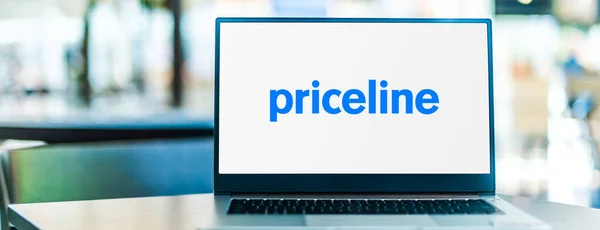 Poznan Pol Sep 2020 Laptopcomputer Met Het Logo Van Priceline — Stockfoto