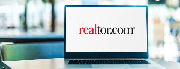 Poznan Pol Sep 2020 Laptop Computer Met Logo Van Realtor — Stockfoto