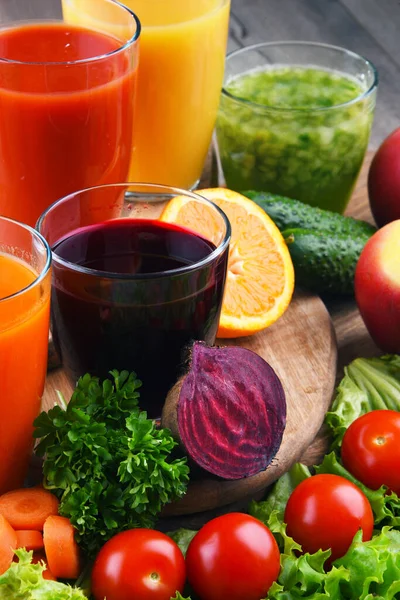 Glasses Fresh Organic Vegetable Fruit Juices Detox Diet — Stock Photo, Image