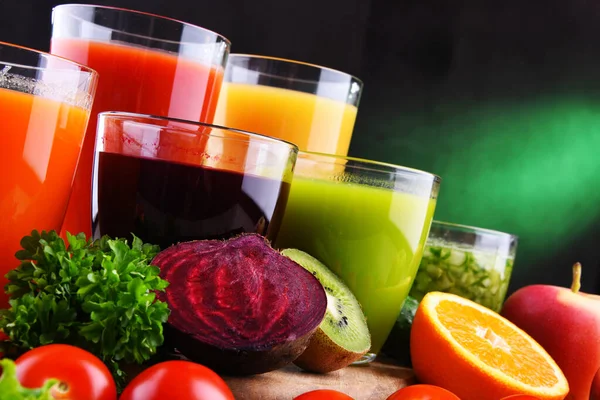 Verres Avec Jus Fruits Légumes Frais Biologiques Régime Désintoxication — Photo