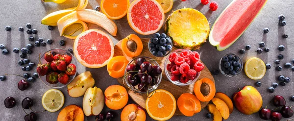 Skład Różnych Świeżych Owoców Kulinarnych — Zdjęcie stockowe