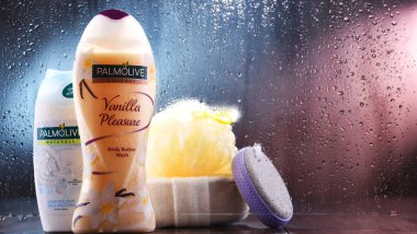 POZNAN, POL - OCT 23, 2020: Amerikan Colgate-Palmolive firması tarafından üretilen Palmolive ürünleri. 1898 'de tanıtıldı ve küresel olarak satıldı..