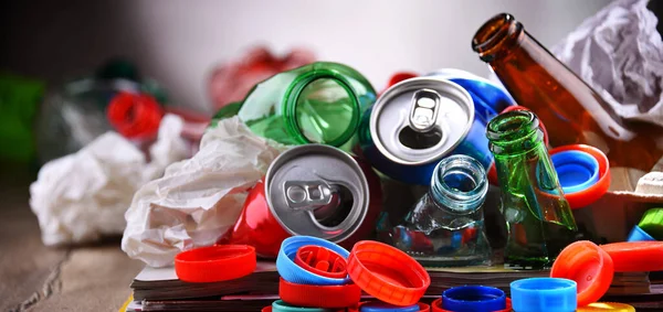 Basura Reciclable Compuesta Vidrio Plástico Metal Papel — Foto de Stock