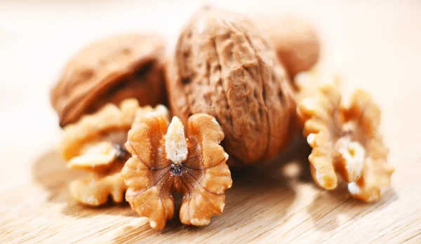 Composición Con Nueces Sin Estante Las Cáscaras —  Fotos de Stock