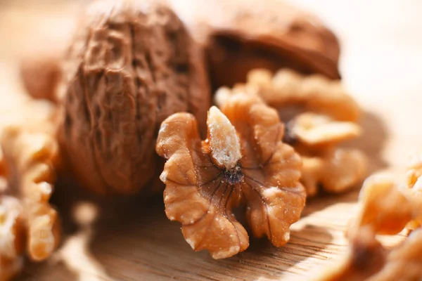 Composición Con Nueces Sin Estante Las Cáscaras —  Fotos de Stock