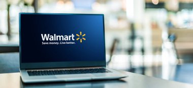 POZNAN, POL - 6 Ocak 2021: Merkezi Bentonville, Arkansas 'ta bulunan çok uluslu bir perakende satış şirketi olan Walmart Inc.' in logosunu gösteren dizüstü bilgisayar