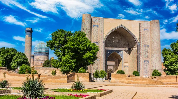 Мечеть Биби Ханым Самарканде — стоковое фото