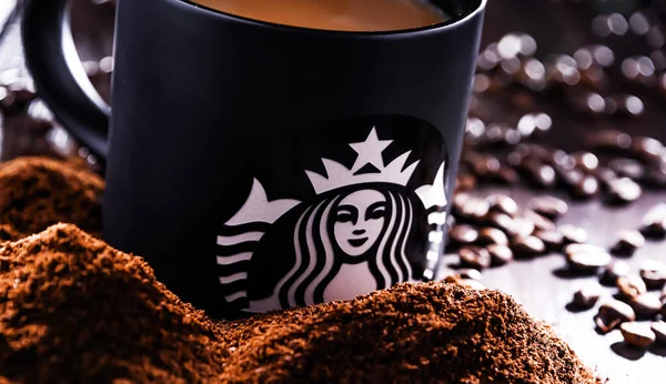 Poznan Pol Aug 2021 Κύπελλο Starbucks Όνομα Της Εταιρείας Καφέ — Φωτογραφία Αρχείου