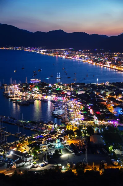 Veduta notturna del porto di Marmaris sulla Riviera Turca — Foto Stock