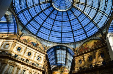 Galleria vittorio emanuele II'nin içinde orta Milan, İtalya