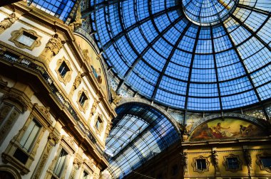 Galleria vittorio emanuele II'nin içinde orta Milan, İtalya